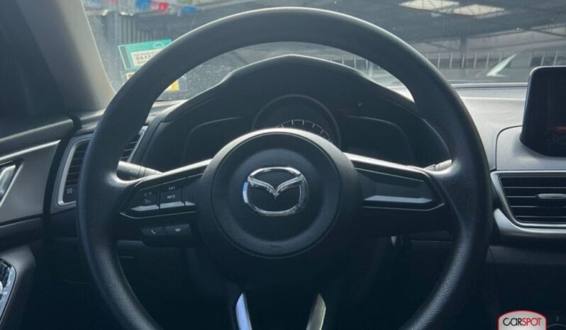Mazda 3 2017 lleno