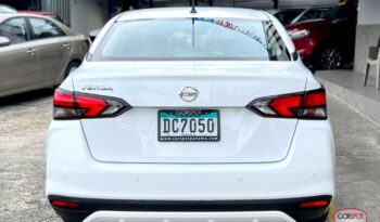 Nissan Versa 2022 lleno