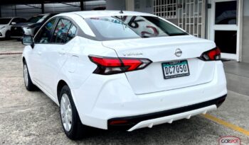 Nissan Versa 2022 lleno