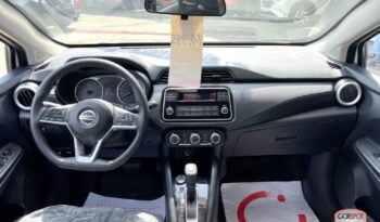 Nissan Versa 2022 lleno