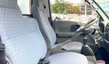 Isuzu Traviz 2023 lleno