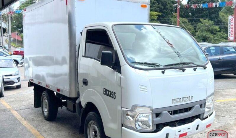 Isuzu Traviz 2023 lleno