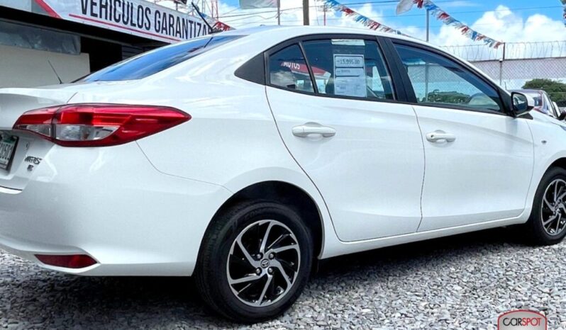 Toyota Yaris 2022 lleno