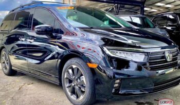 Honda Odyssey Elite 2023 lleno