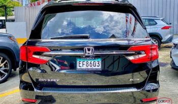 Honda Odyssey Elite 2023 lleno