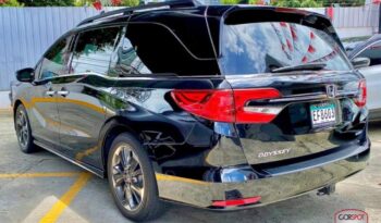 Honda Odyssey Elite 2023 lleno