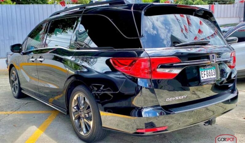 Honda Odyssey Elite 2023 lleno