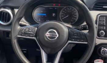 Nissan Versa Advance 2022 lleno