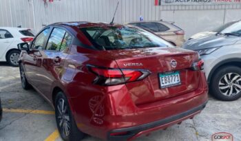 Nissan Versa Advance 2022 lleno