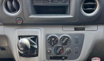 Nissan Urvan 2022 lleno