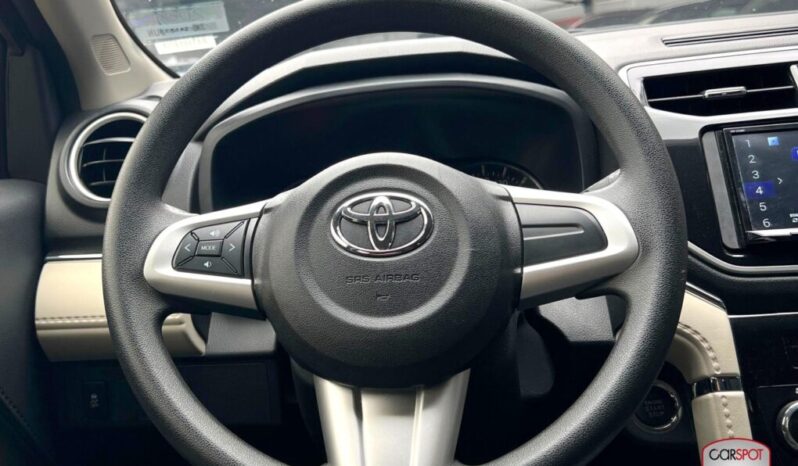 Toyota Rush 2022 lleno