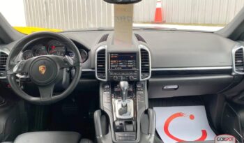 Porsche Cayenne 2014 lleno