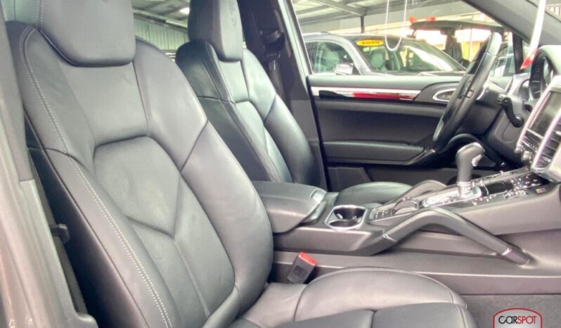 Porsche Cayenne 2014 lleno