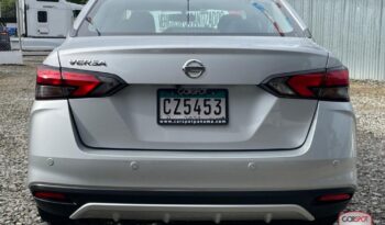 Nissan Versa 2022 lleno