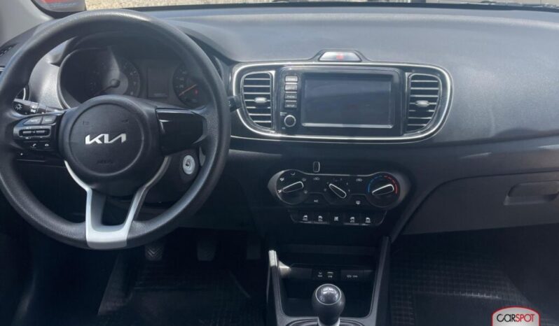 Kia Soluto 2022 lleno