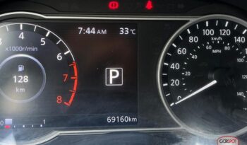 Nissan Versa 2022 lleno