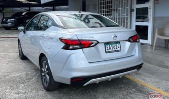 Nissan Versa 2022 lleno