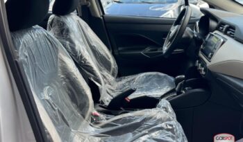 Nissan Versa 2022 lleno