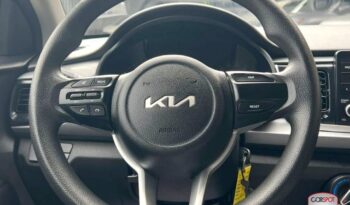 Kia Rio 2022 lleno