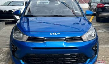 Kia Rio 2022 lleno