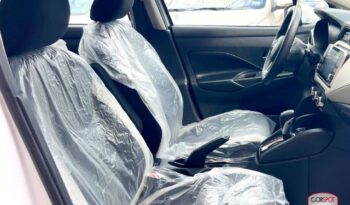 Nissan Versa 2023 lleno
