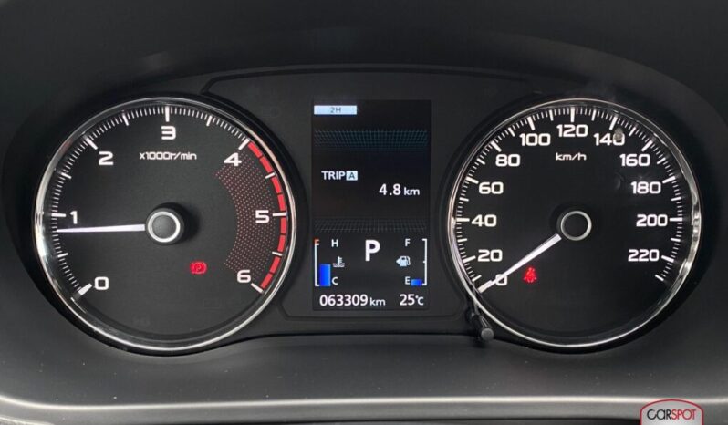 Mitsubishi Montero Sport 2023 lleno