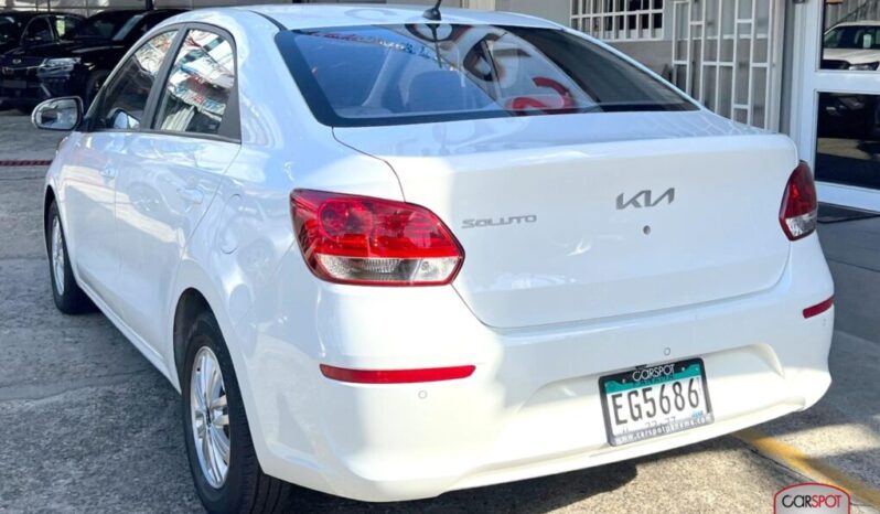 Kia Soluto 2024 lleno