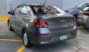 Kia Soluto 2024 lleno