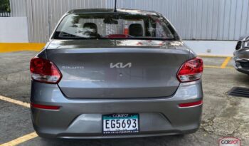 Kia Soluto 2024 lleno