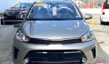 Kia Soluto 2024 lleno