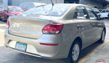 Kia Soluto 2024 lleno