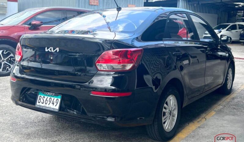 Kia Soluto 2023 lleno