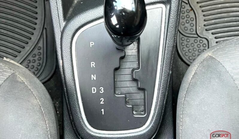 Hyundai Accent Verna 2021 lleno