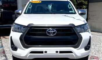 Toyota Hilux 2023 lleno