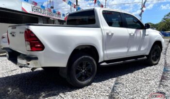 Toyota Hilux 2023 lleno