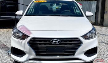 Hyundai Accent Solaris 2023 lleno
