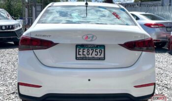 Hyundai Accent Solaris 2023 lleno