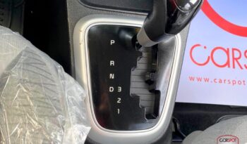 Kia Soluto 2023 lleno