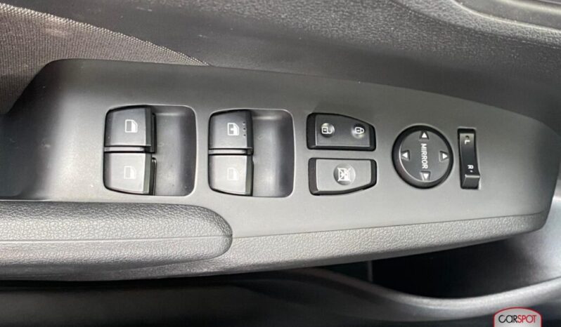 Hyundai Accent 2024 lleno