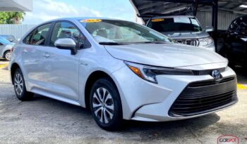 Toyota Corolla Hybrid 2024 lleno