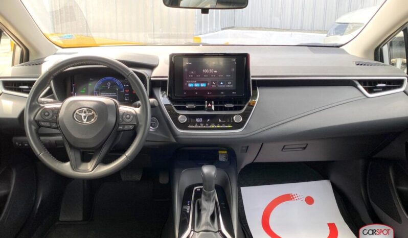 Toyota Corolla Hybrid 2024 lleno