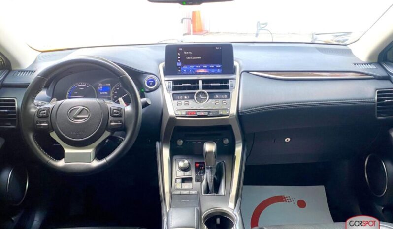 Lexus NX300h 2021 lleno