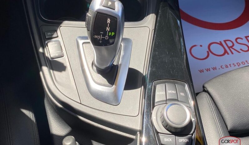 BMW 318i 2017 lleno
