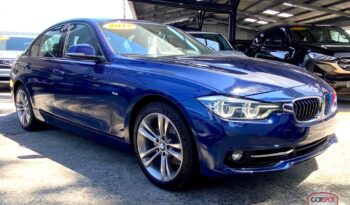 BMW 318i 2017 lleno