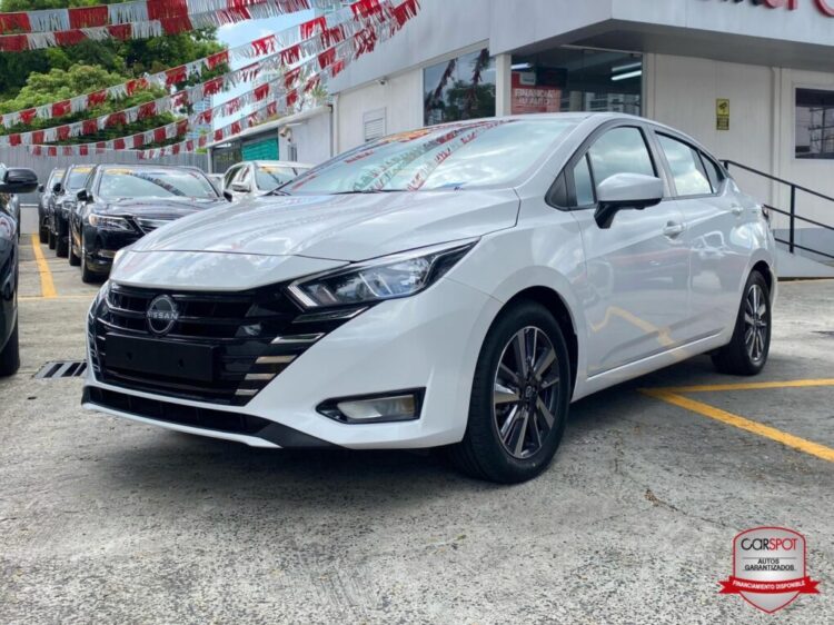  nissan  versa  2024 