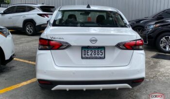 Nissan Versa Advance 2024 lleno