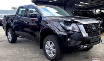 Nissan NP300 Frontier XE 2024 lleno