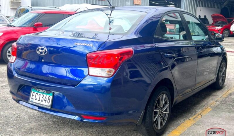 Hyundai Accent Verna 2022 lleno