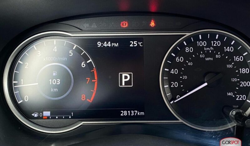 Nissan Versa 2023 lleno
