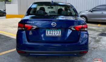 Nissan Versa 2023 lleno